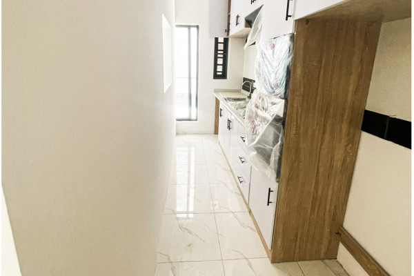 Israels Court; Luxurious 2 Bedroom Apartment